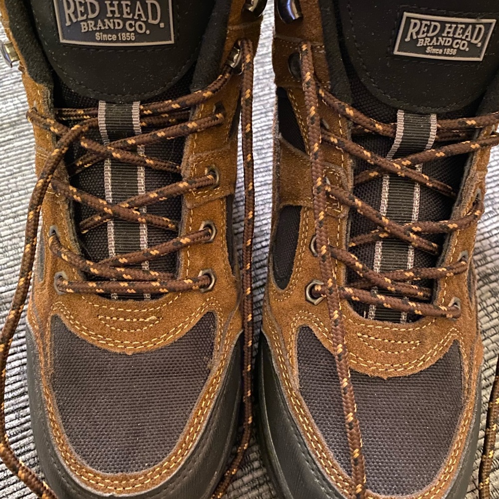 Women’s hiking boots